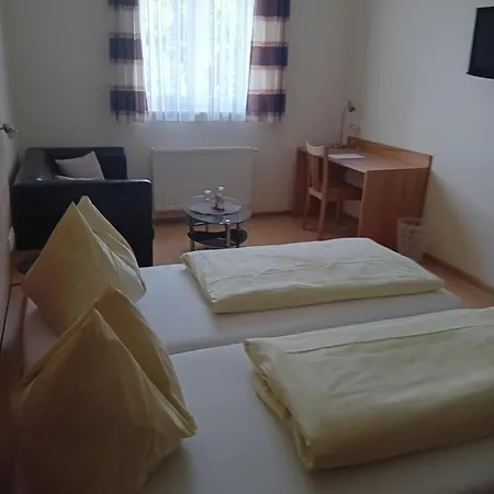 Guest house Feldschlange 3*