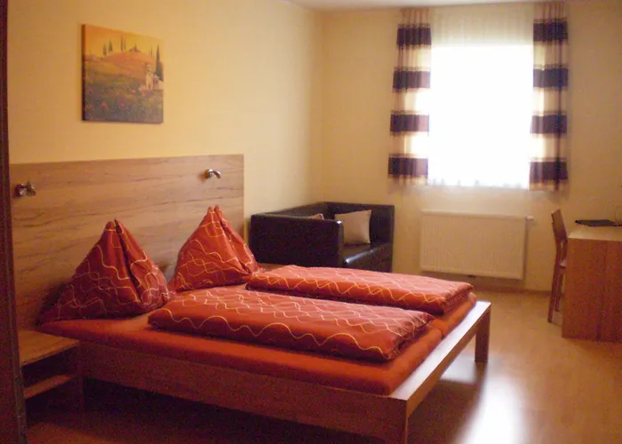 Πανσιόν Feldschlange 3*