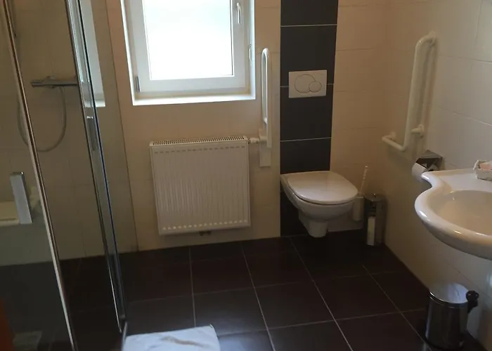 Feldschlange Πανσιόν