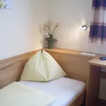 Feldschlange Pensión 3*