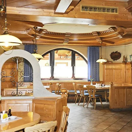 Feldschlange بيت ضيافة