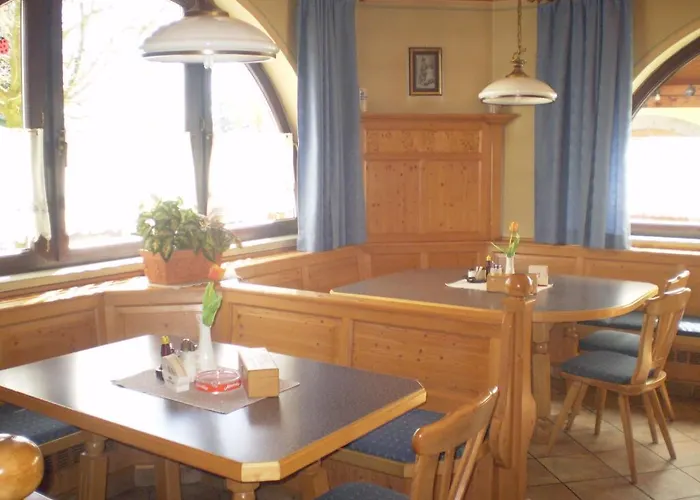 Feldschlange بيت ضيافة ريد إم إنكرايس